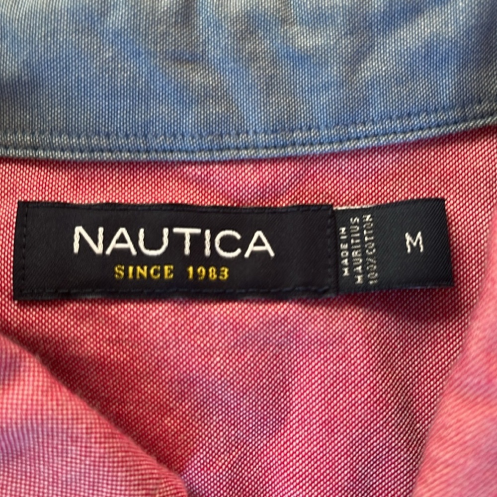 NWOT Nautica Oxford relaxed fit shirt with reverse collar & cuff in blue. Medium - Picture 4 of 4